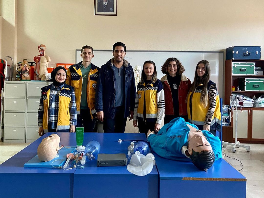 İlk ve Acil Yardım (Paramedik) Programı Fotoğrafları - 3