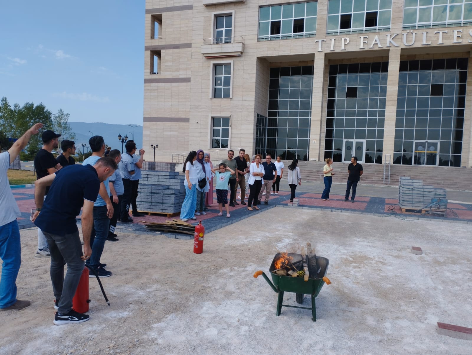 Deprem, Yangın ve Bina Tahliye Tatbikatı Gerçekleşti - 3