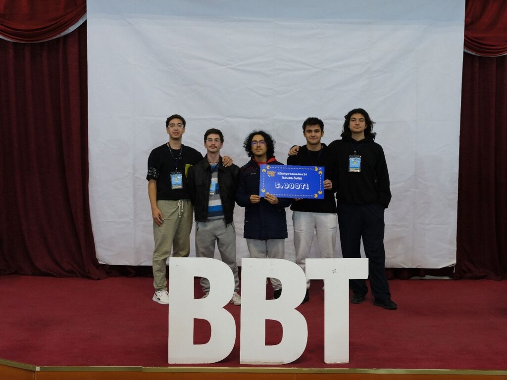 Öğrencilerimizden Oluşan İki Farklı Takım 3. Kütahya Game Jam‘de 2. ve 4. Oldular. - 2