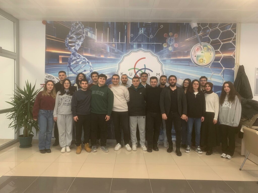 Öğrencilerimize Üniversitemiz Merkezi Araştırma Laboratuvarı Uygulama ve Araştırma Merkezi(KUYAM)‘nin Olanakları Tanıtılmıştır. - 5