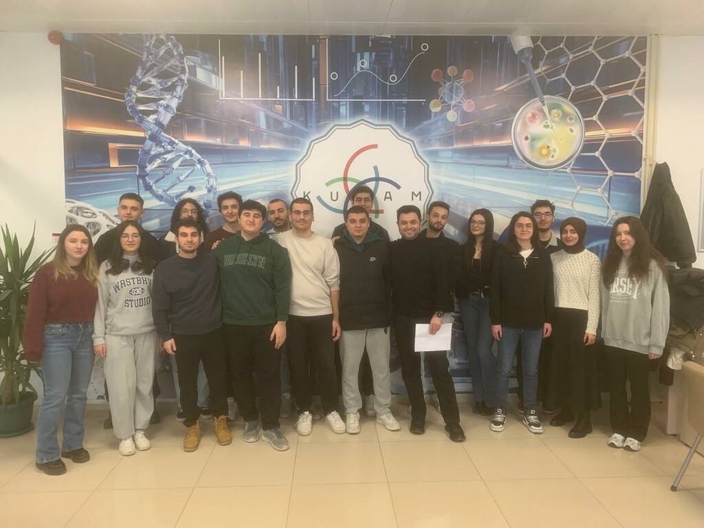 Öğrencilerimize Üniversitemiz Merkezi Araştırma Laboratuvarı Uygulama ve Araştırma Merkezi(KUYAM)‘nin Olanakları Tanıtılmıştır. - 2