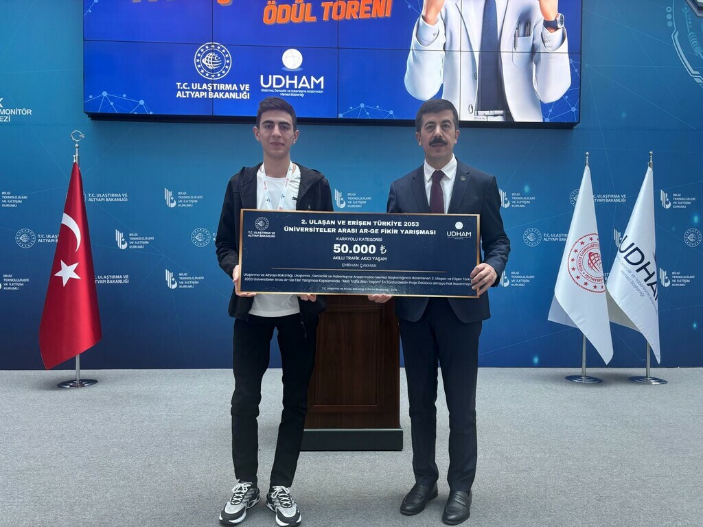 ÖĞRENCİMİZE ULAŞTIRMA VE ALTYAPI BAKANLIĞINDAN ÖDÜL - 4