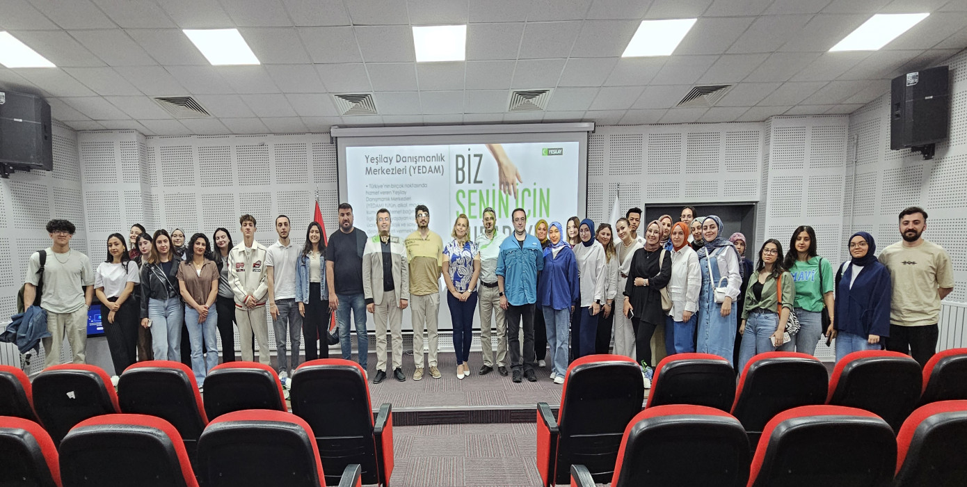 Yeşilay tarafından bölümümüz öğrencilerine konferans verildi