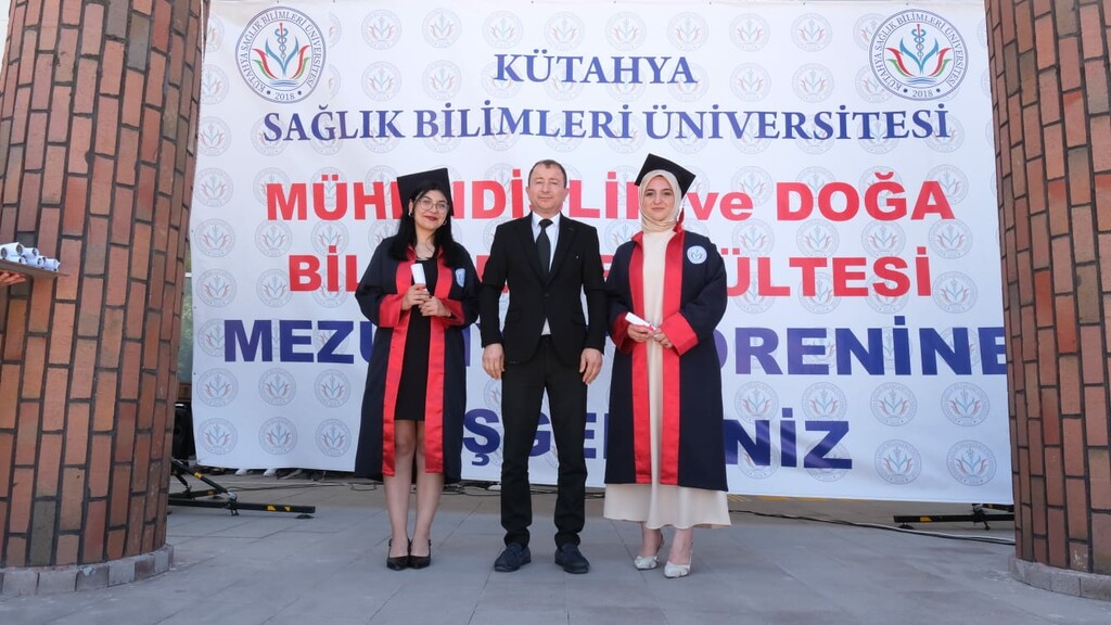 FAKÜLTEMİZ İLK MEZUNLARINI VERDİ - 30
