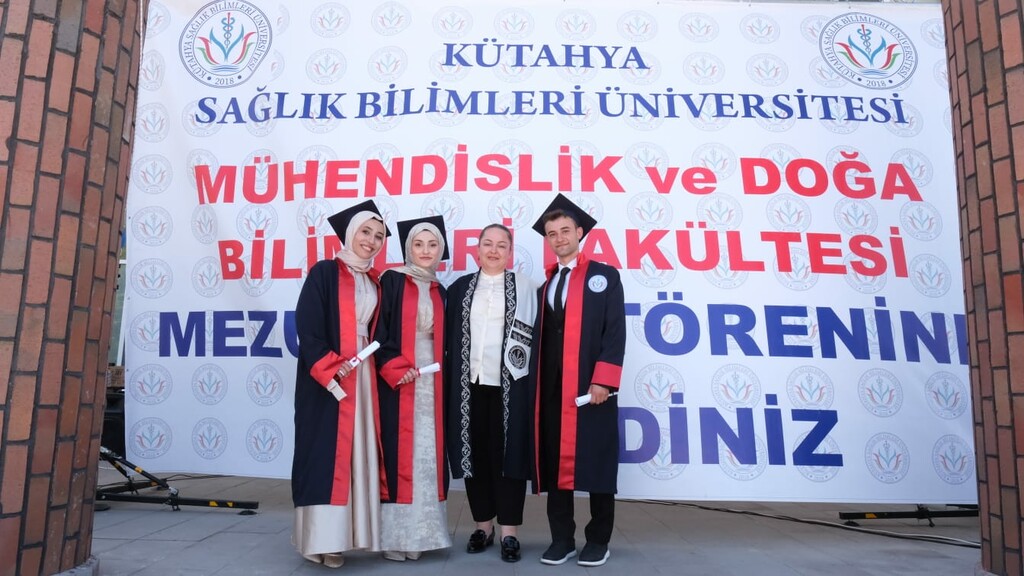 FAKÜLTEMİZ İLK MEZUNLARINI VERDİ - 21