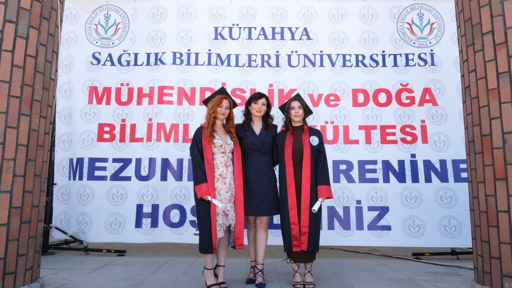 FAKÜLTEMİZ İLK MEZUNLARINI VERDİ - 27