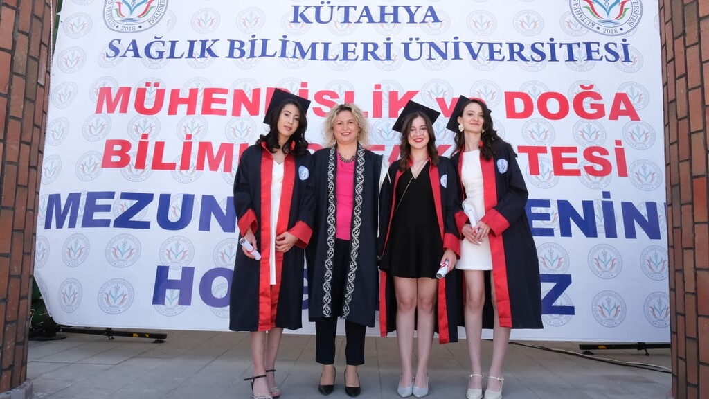 FAKÜLTEMİZ İLK MEZUNLARINI VERDİ - 16
