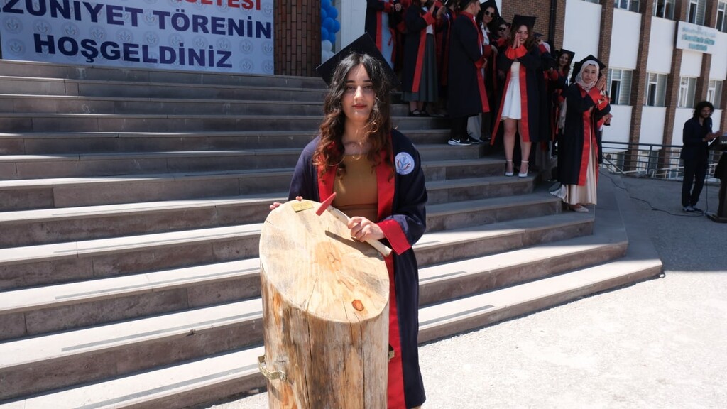 FAKÜLTEMİZ İLK MEZUNLARINI VERDİ - 9