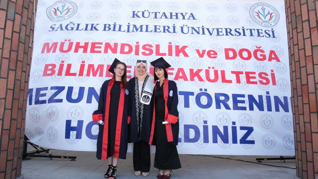 FAKÜLTEMİZ İLK MEZUNLARINI VERDİ - 22