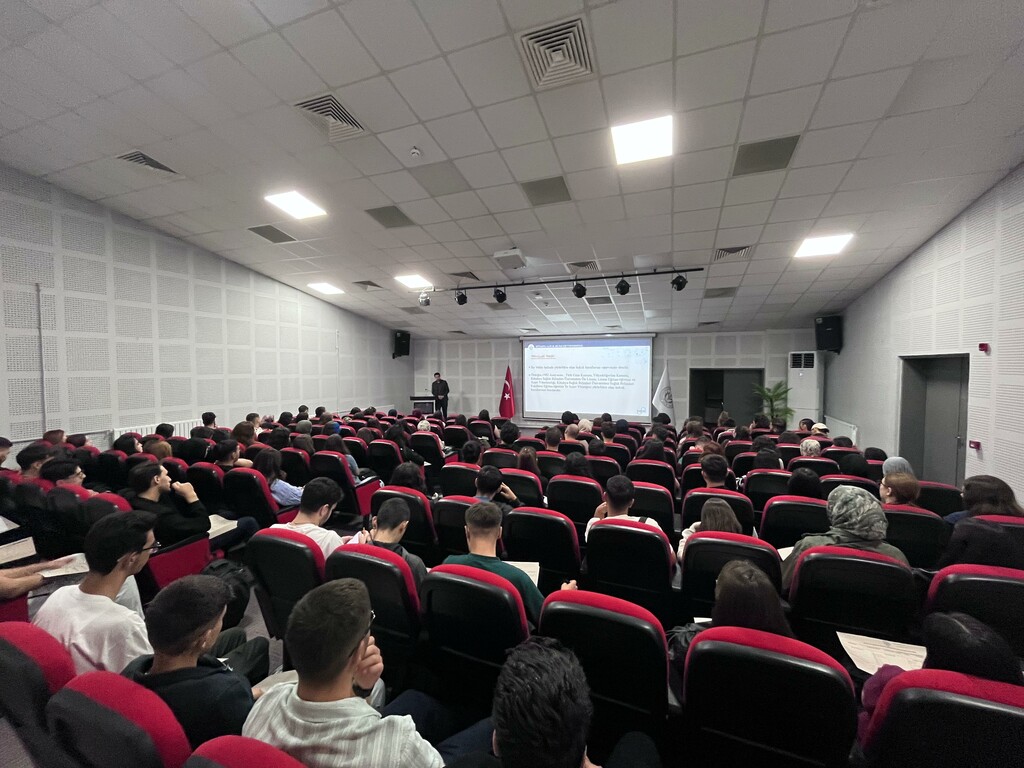 Fakültemizde 1. Sınıf Öğrencilerine Yönelik Oryantasyon Programı Düzenlendi - 4