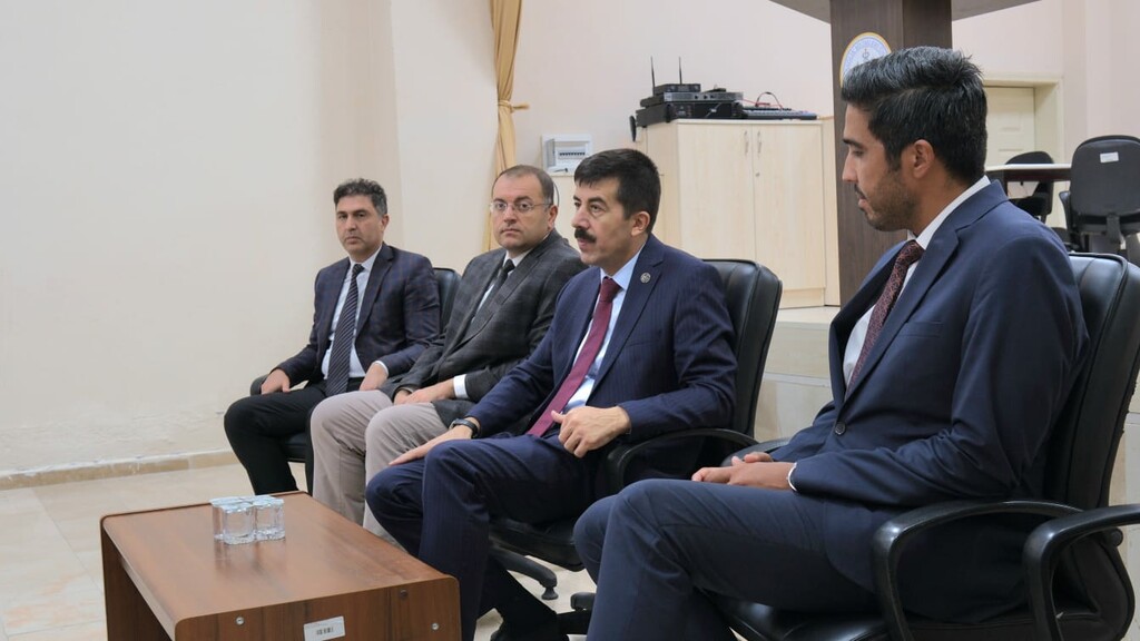 REKTÖR PROF. DR. AHMET TEKİN, GEDİZ SAĞLIK HİZMETLERİ MYO’YU ZİYARET ETTİ - 1