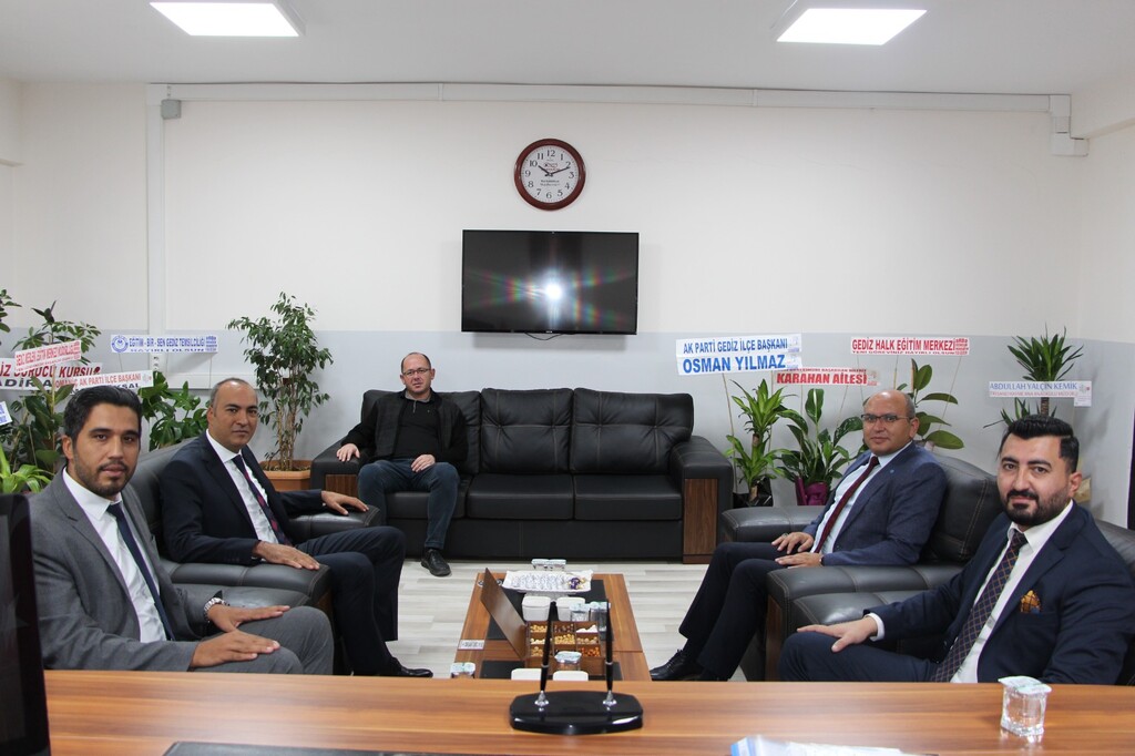 Gediz MYO ve Gediz Sağlık Hizmetleri MYO’dan İlçe Protokolüne Hayırlı Olsun Ziyareti - 8