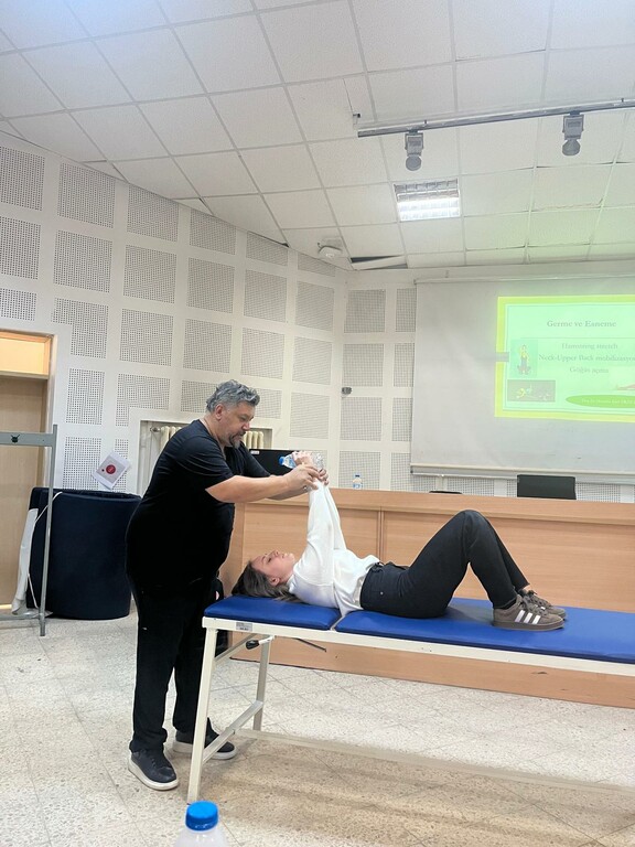 Hemşirelikte Ergonomi Farkındalığı Etkinliği Gerçekleştirildi. - 2