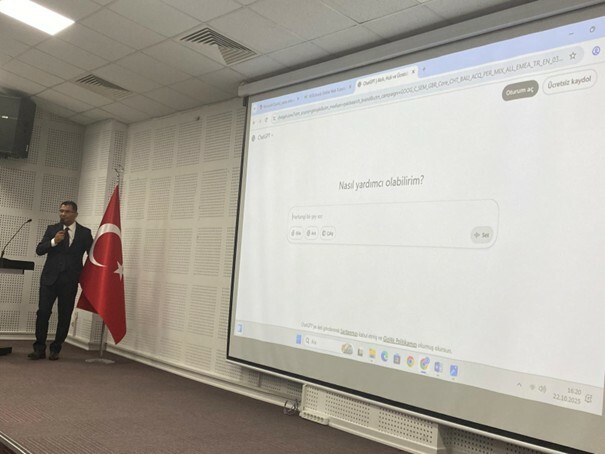 Yapay zeka çağında hemşirelik konuşuldu - 6