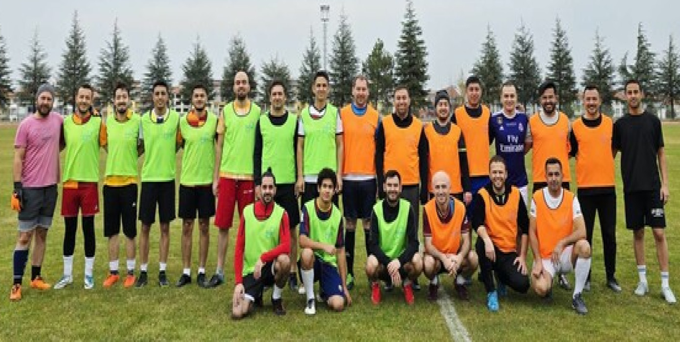 Kütahya Sağlık Bilimleri Üniversitesi, 24 Kasım Öğretmenler Günü’nü bu kez sahada kutladı.