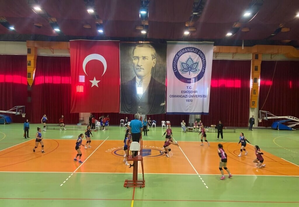 2025–2026 ÜNİLİG Voleybol Turnuvasında Takımlarımızı Tebrik Ederiz - 13