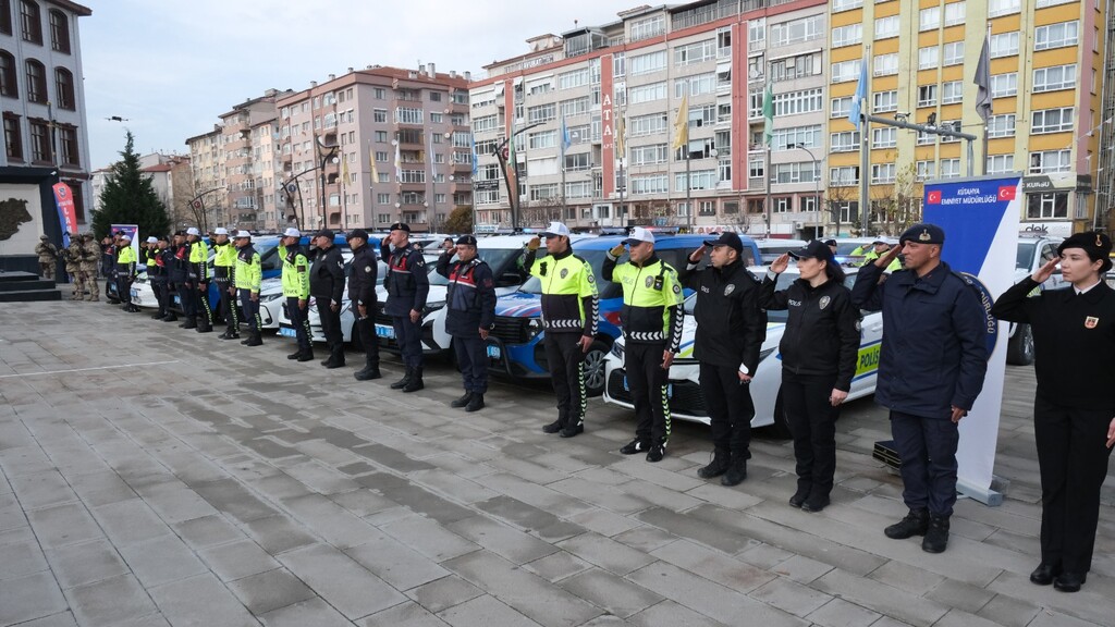 KÜTAHYA‘DA 78 YENİ GÜVENLİK ARACI HİZMETE ALINDI