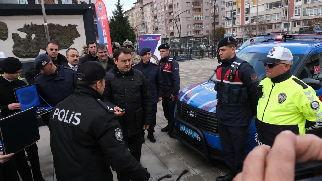 KÜTAHYA‘DA 78 YENİ GÜVENLİK ARACI HİZMETE ALINDI