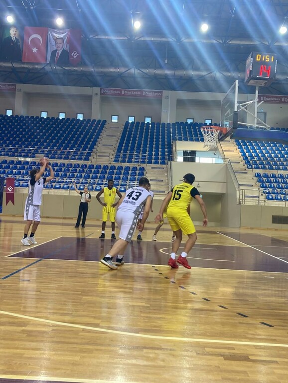 Kütahya Sağlık Bilimleri Üniversitesi Basketbol Takımı Ünilig’de Mücadele Etti - 5