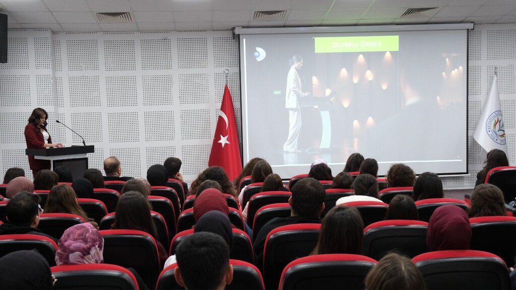 MEDYADA KADIN TEMSİLİ KONUŞULDU