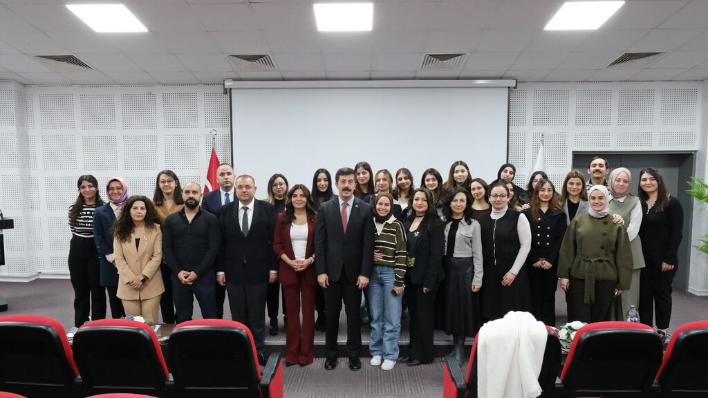 MEDYADA KADIN TEMSİLİ KONUŞULDU