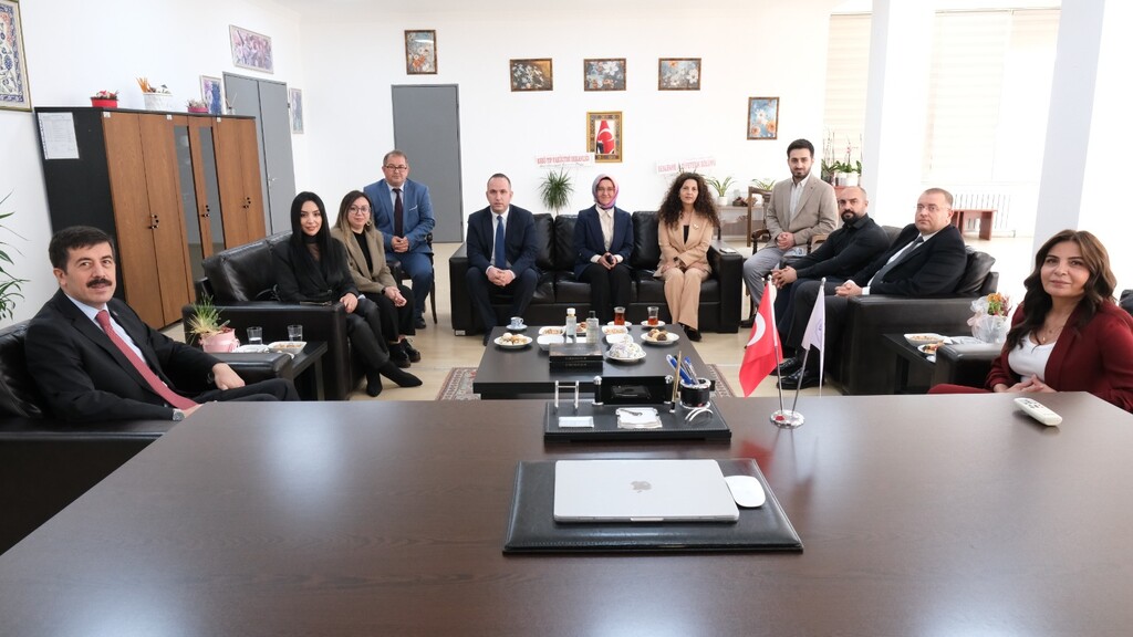MEDYADA KADIN TEMSİLİ KONUŞULDU