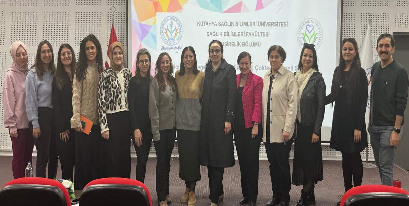 Hemşirelik Bölümü Öğretim Elemanlarına Yönelik Ölçme ve Değerlendirme Eğitimi Gerçekleştirildi