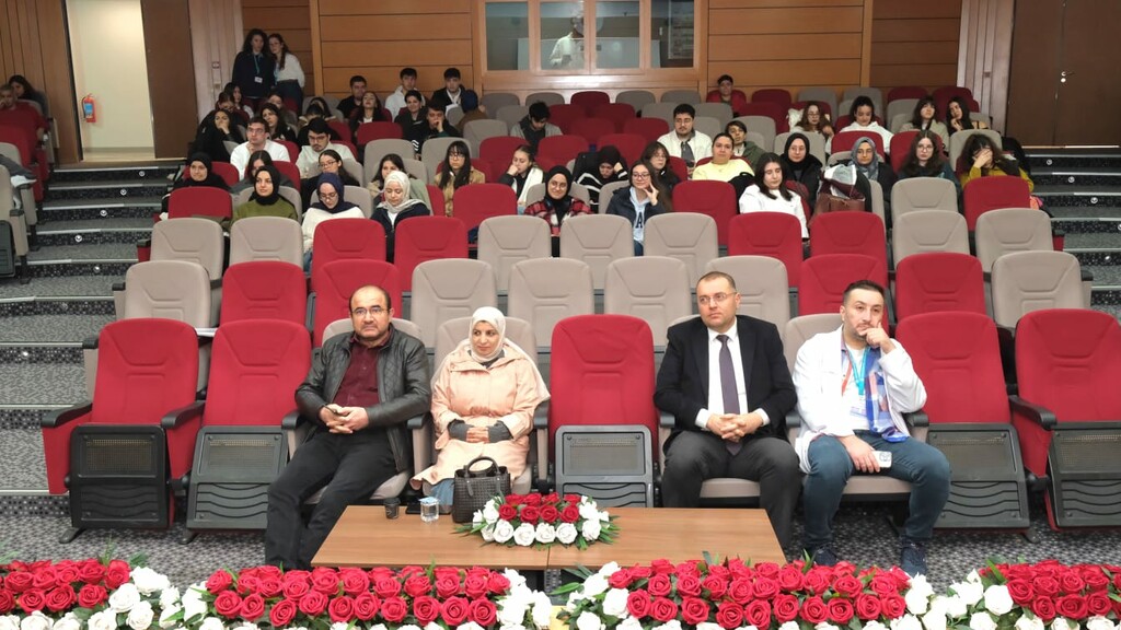 KSBÜ’DE İNSAN HAKLARI SÖYLEŞİSİ DÜZENLENDİ