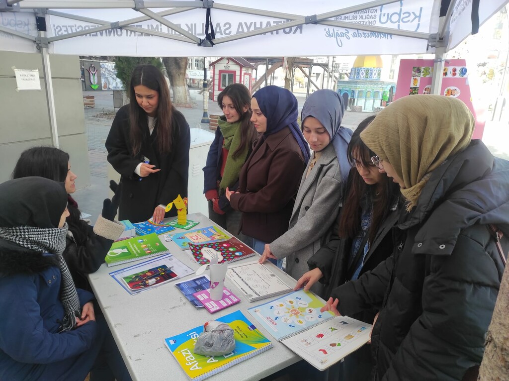 KSBÜ DİLKOM, BİLİM KAFE ETKİNLİĞİYLE FARKINDALIK OLUŞTURDU