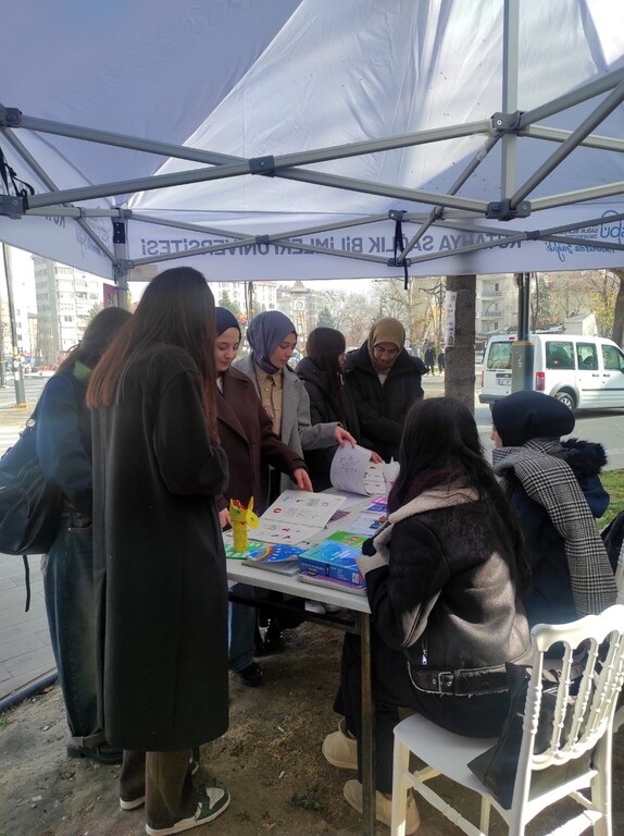 KSBÜ DİLKOM, BİLİM KAFE ETKİNLİĞİYLE FARKINDALIK OLUŞTURDU