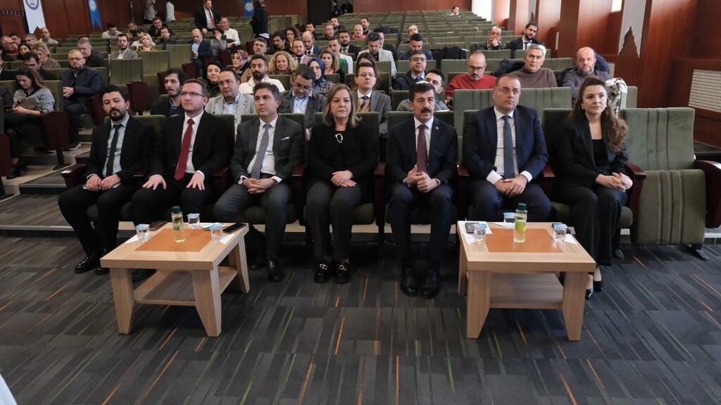 TIP FAKÜLTESİ AKADEMİK KURUL VE DEĞERLENDİRME TOPLANTISI DÜZENLENDİ