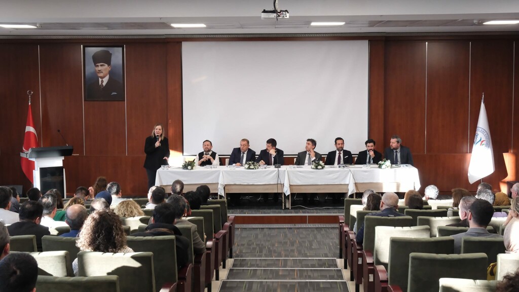 TIP FAKÜLTESİ AKADEMİK KURUL VE DEĞERLENDİRME TOPLANTISI DÜZENLENDİ