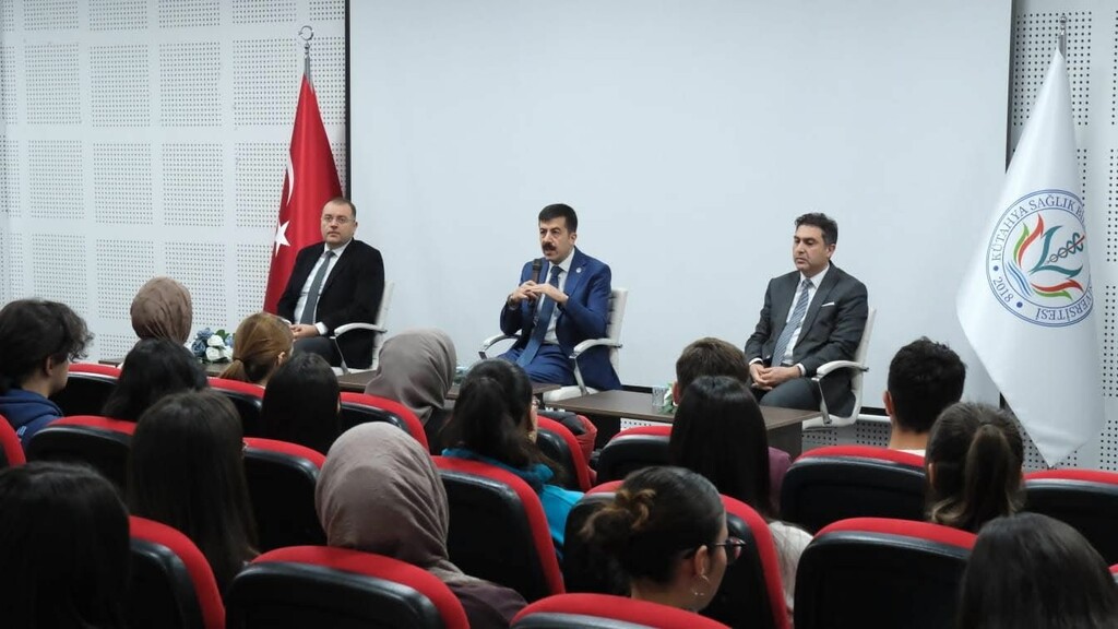 ÖĞRENCİ TEMSİLCİLERİ VE TOPLULUK BAŞKANLARIYLA İSTİŞARE TOPLANTISI - 2