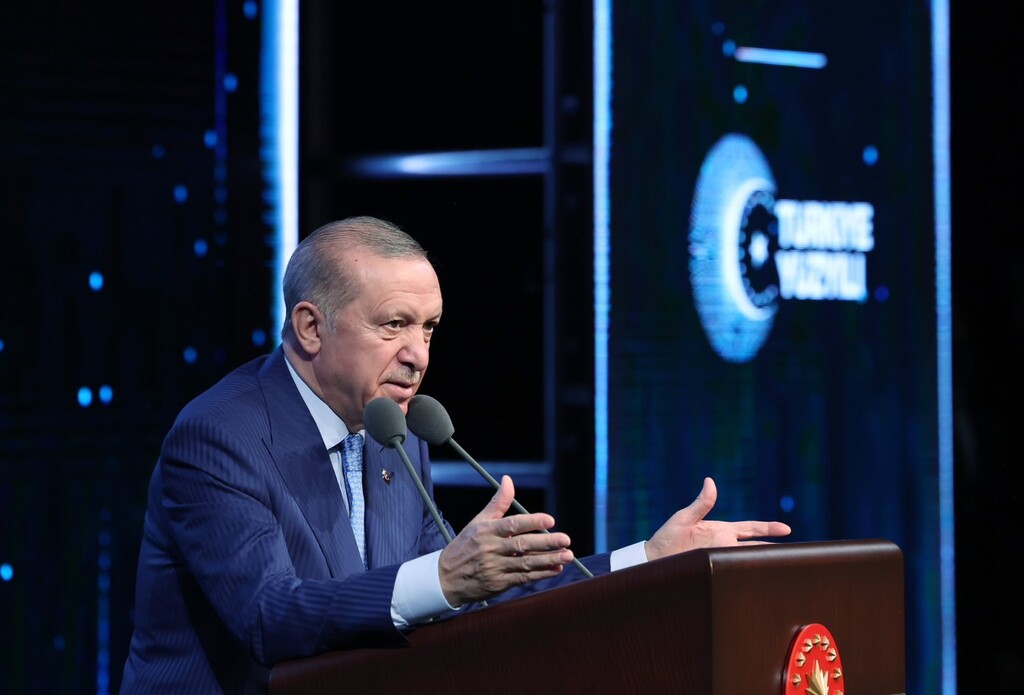 KSBÜ ÖĞRETİM ÜYESİ DOÇ. DR. FATİH KAR’A CUMHURBAŞKANI ERDOĞAN’DAN BİLİM ÖDÜLÜ