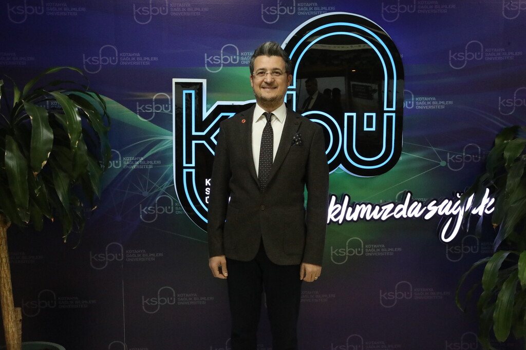 RAHİM SARKMASI AMELİYATLARINDA YAMASIZ DEVRİM
