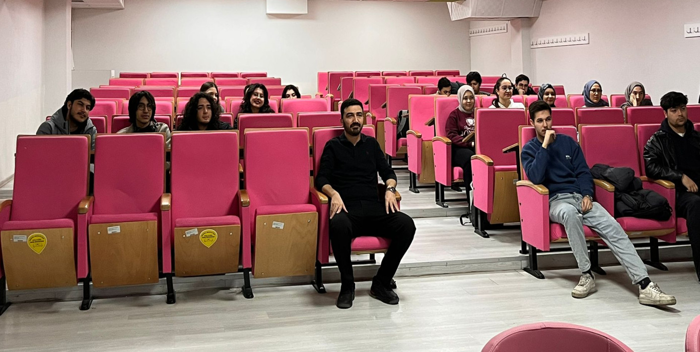 Kütahya MYO Bilgisayar Teknolojileri Bölümünde İç Paydaş Toplantısı Gerçekleştirildi
