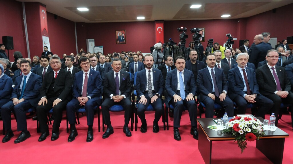 KÜTAHYA‘DA SANAYİ, TEKNOLOJİ VE KALKINMA YATIRIMLARI HİZMETE AÇILDI