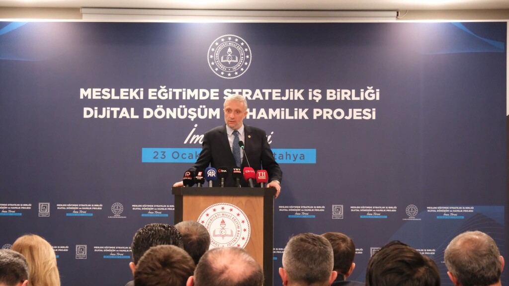 MESLEKİ EĞİTİMDE STRATEJİK İŞ BİRLİĞİ VE DİJİTAL DÖNÜŞÜM PROTOKOLÜ İMZALANDI