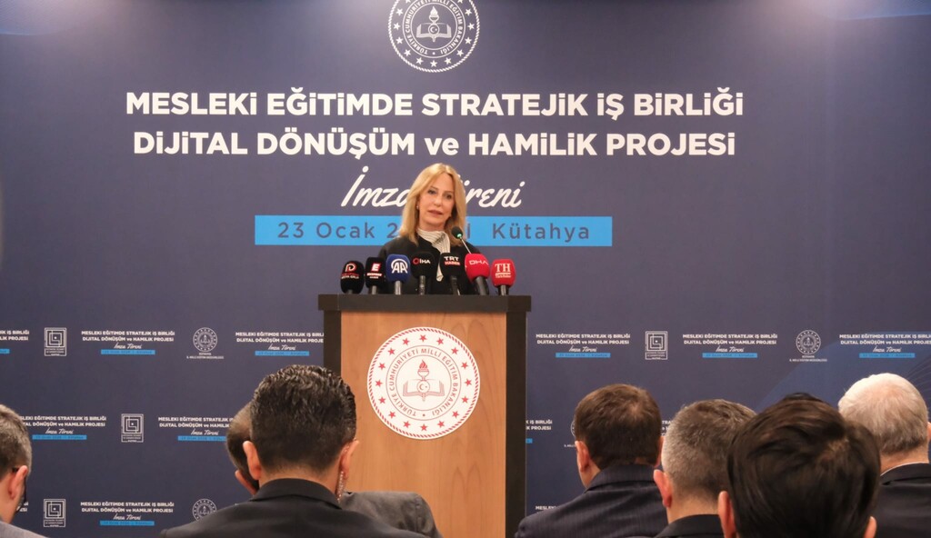 MESLEKİ EĞİTİMDE STRATEJİK İŞ BİRLİĞİ VE DİJİTAL DÖNÜŞÜM PROTOKOLÜ İMZALANDI