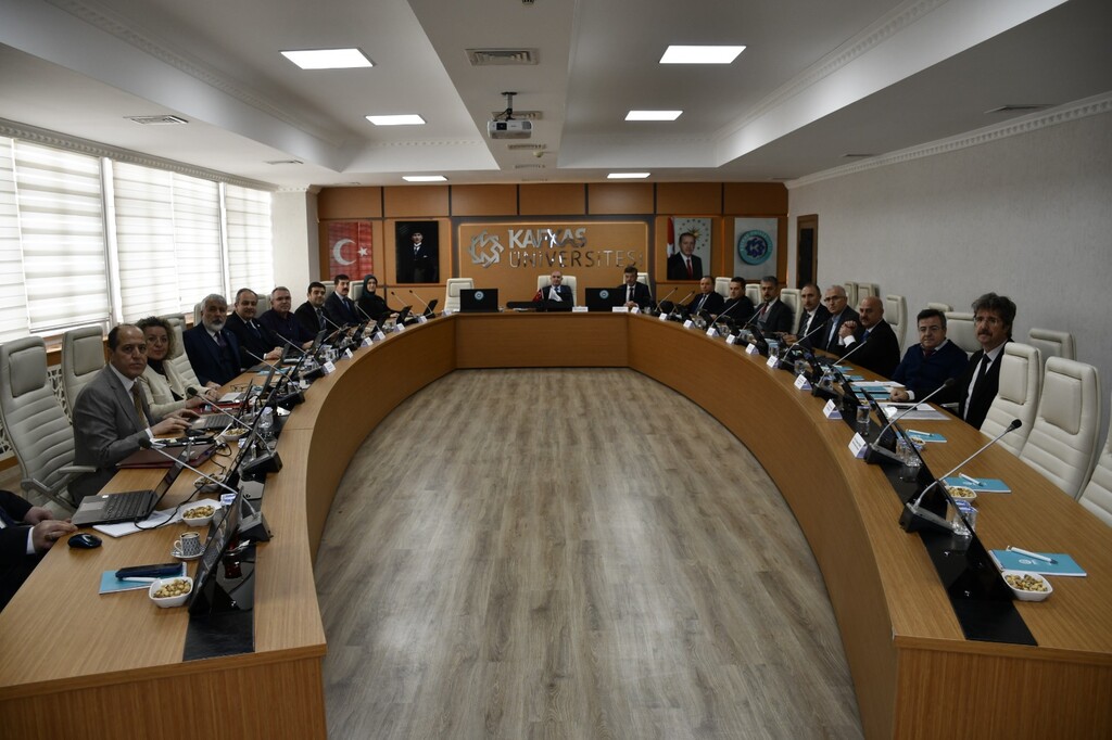 REKTÖR TEKİN ÜAK TOPLANTISINA KATILDI