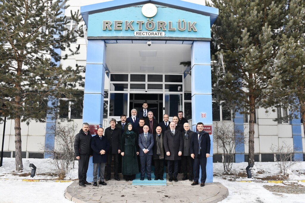 REKTÖR TEKİN ÜAK TOPLANTISINA KATILDI
