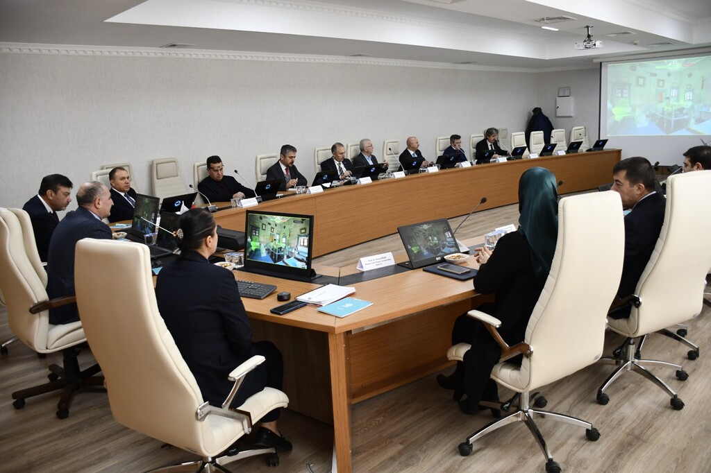 REKTÖR TEKİN ÜAK TOPLANTISINA KATILDI