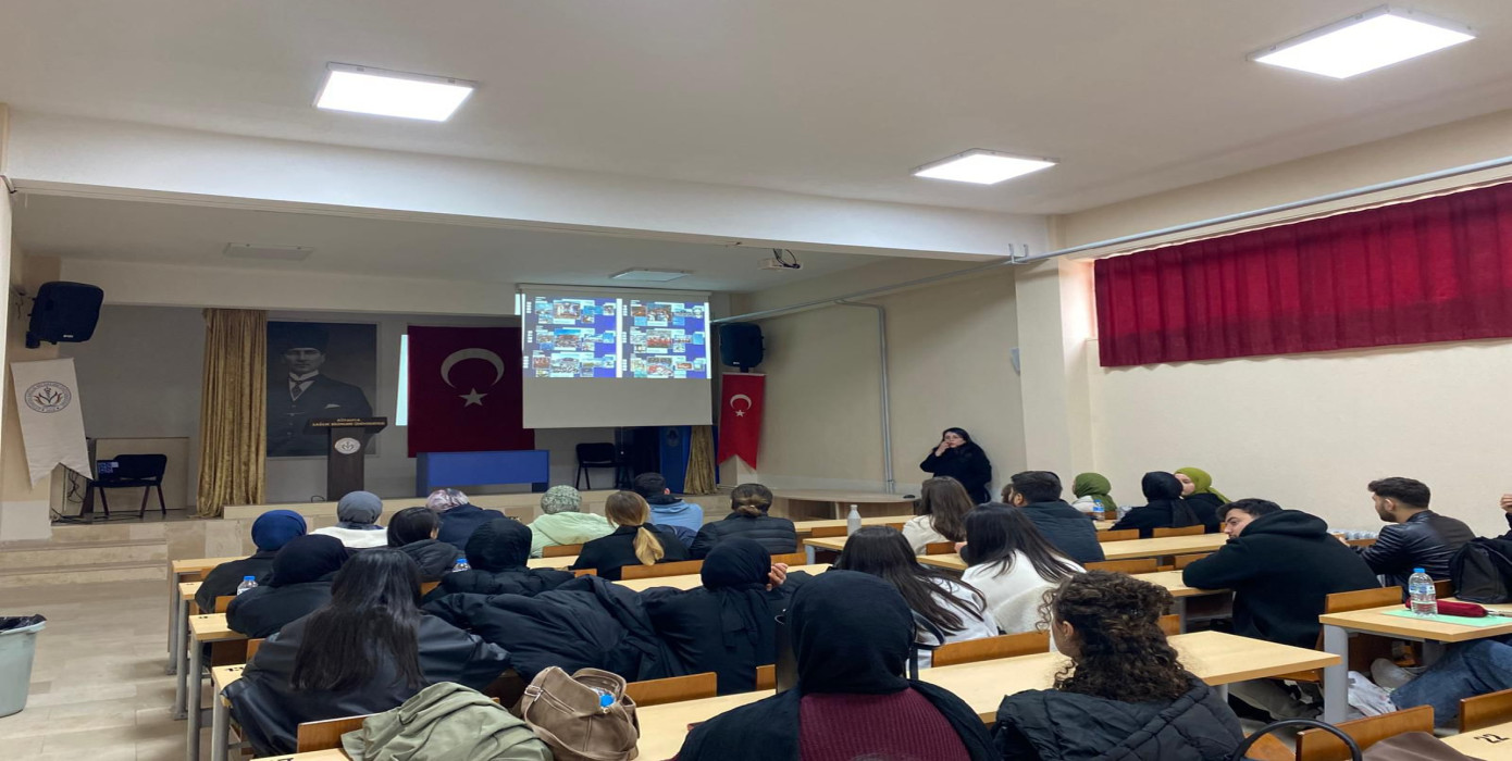 Meslek Yüksekokulumuzda TEKNOFEST Sürecine Yönelik Bilgilendirme ve Deneyim Paylaşımı Gerçekleştirildi