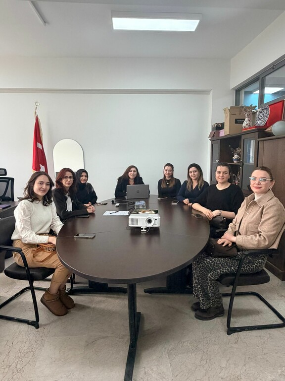 Ebelik Tezli Yüksek Lisans Programı Öğrencilerine Oryantasyon Eğitimi Gerçekleştirildi - 4