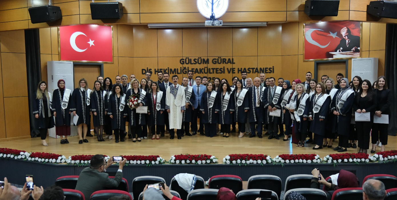 Kütahya Sağlık Bilimleri Üniversitesinde Akademik Atama ve Yükseltme Töreni Düzenlendi