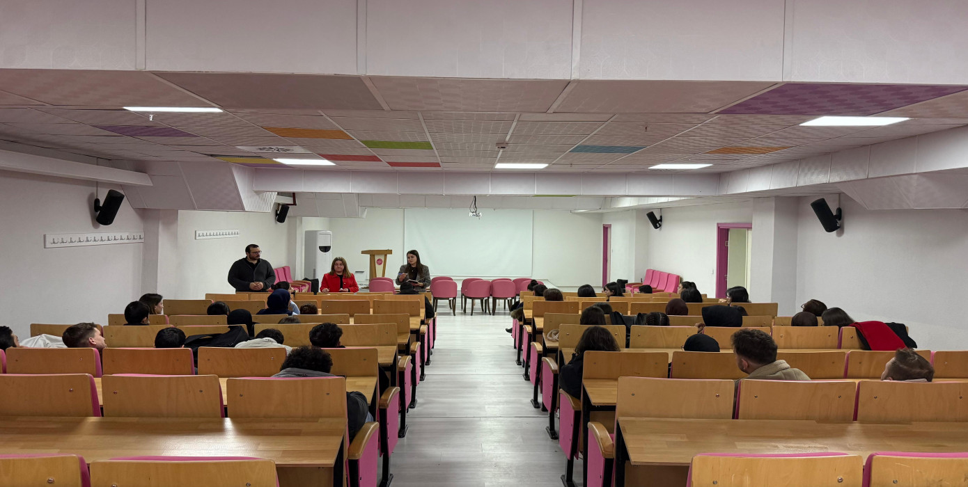 Biyomedikal Cihaz Teknolojileri Programı İç Paydaş Toplantısı Gerçekleştirildi.
