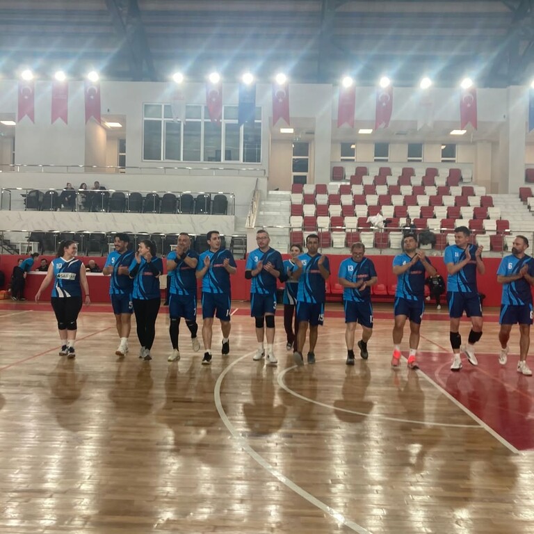 KSBÜ Voleybol Takımı Kurumlar Arası Turnuvada Namağlup İlerliyor  - 8
