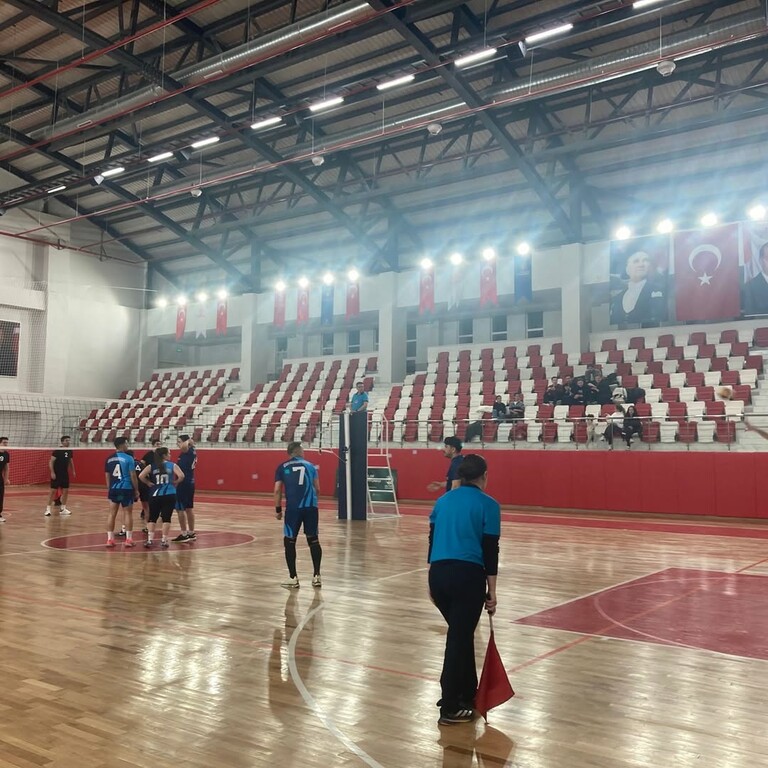 KSBÜ Voleybol Takımı Kurumlar Arası Turnuvada Namağlup İlerliyor  - 3
