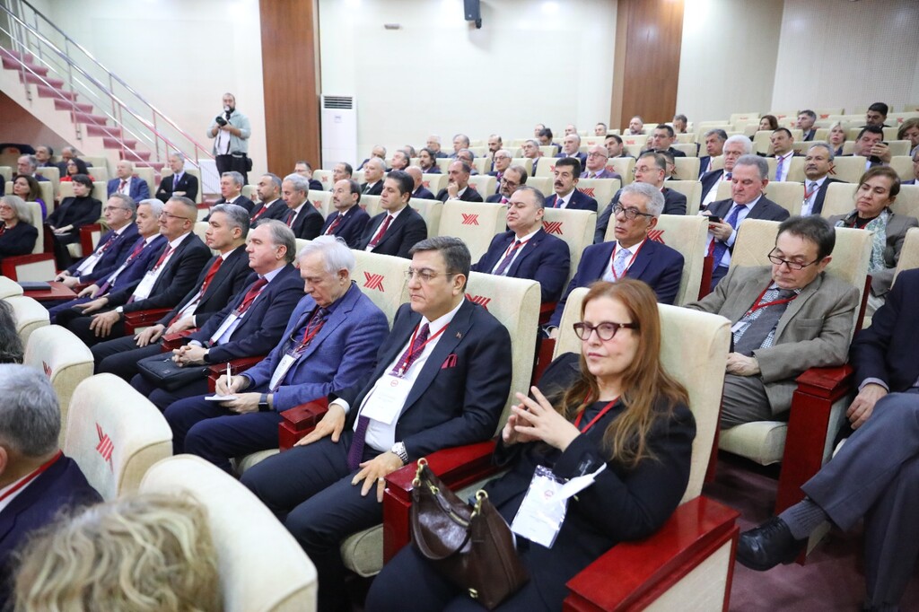 ÜNİVERSİTELERARASI KURUL TOPLANTISI DÜZENLENDİ