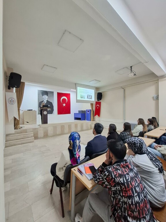 “Kadının Gücü ve Toplumdaki Rolü” Söyleşisi Gerçekleştirildi - 3